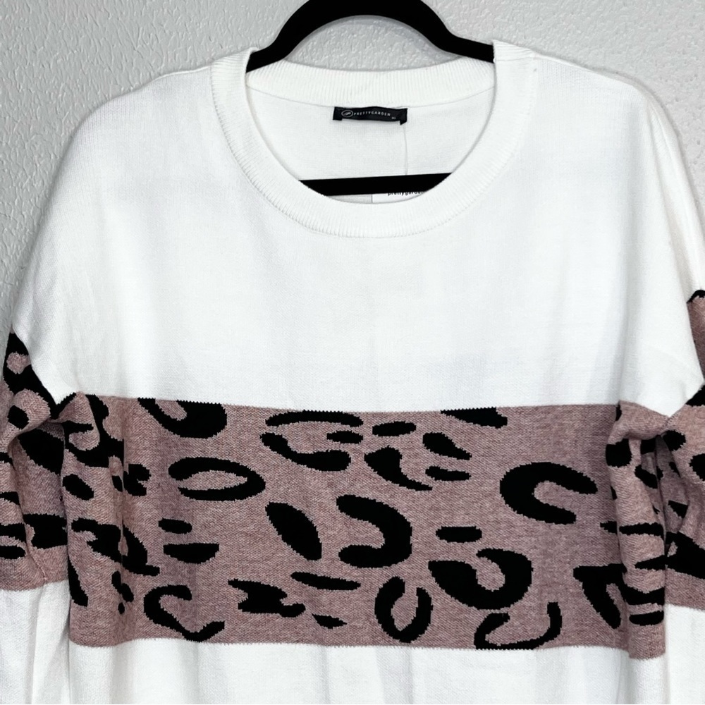 Pretty Garden Womens XL Crewneck Pullover Sweater White Animal Print NEW - Picture 2 of 9